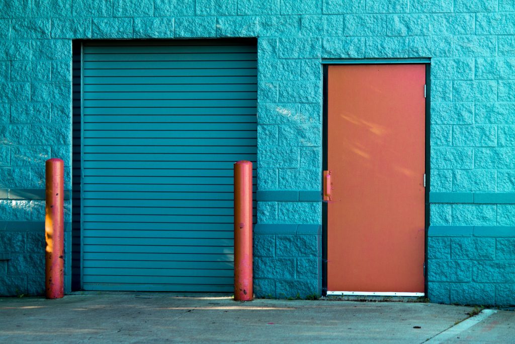 3-things-to-keep-in-mind-when-choosing-a-commercial-door-supplier